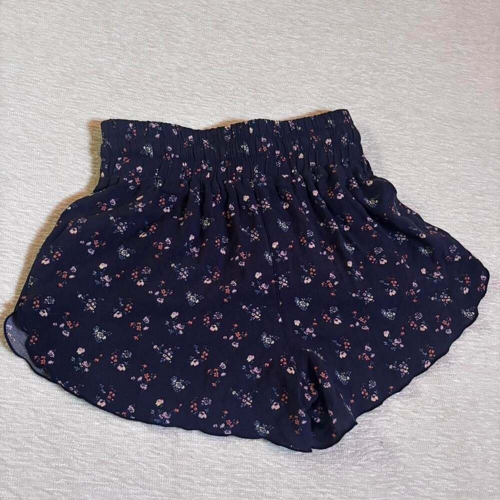 Hollister Navy Floral Flowy Drawstring Shorts - Picture 2 of 4